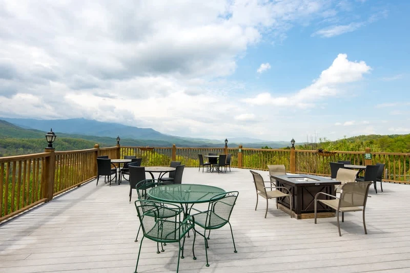 Deerridge public sun deck with 180 degree views!