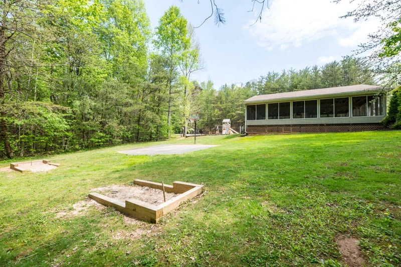 A nice, large recreational area, perfect for kids to run around and play!