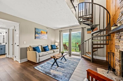 Smoky Hollow Getaway