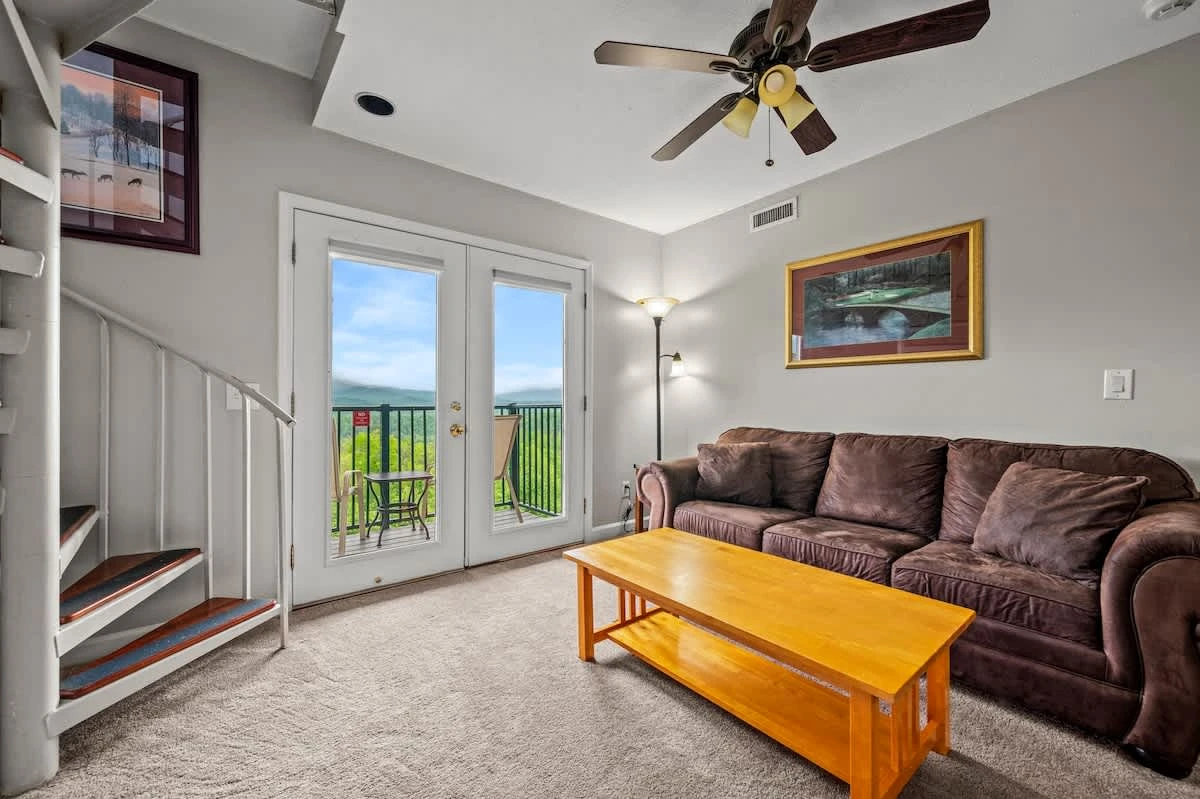 Smoky Ridge Retreat